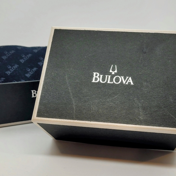 Bulova Men's Stainless Steel Precisionist Chronograph Watch (2 Bands) - Picture 7 of 10